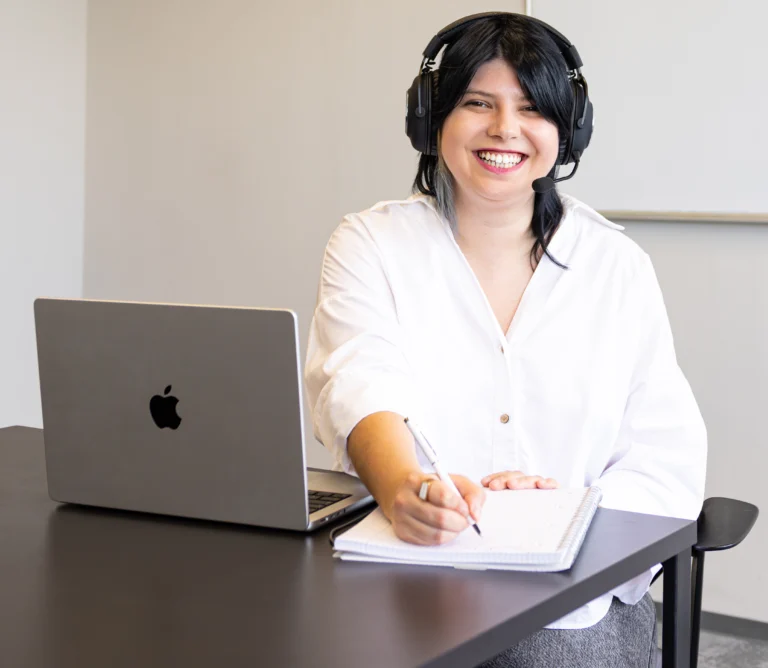 Profesorica stranih jezika na online nastavi